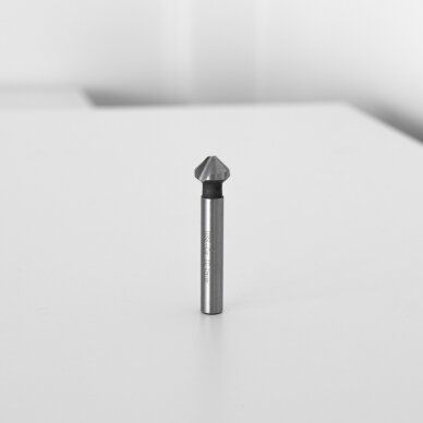 Gilintuvas DIN335 90* 12.4mm Gilintuvas DIN335 90* 12.4mm