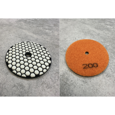 Poliravimo padas Ø100mm (grūdėtumas 200). Poliravimo padas Ø100mm (grūdėtumas 200).