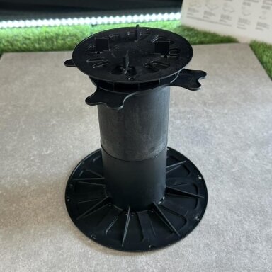Reguliuojamas pjedestalas 225 mm - 325 mm plytelėms