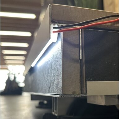 Užbaigimo profilis su galimybe įstatyti LED, Juodas matinis, 3m